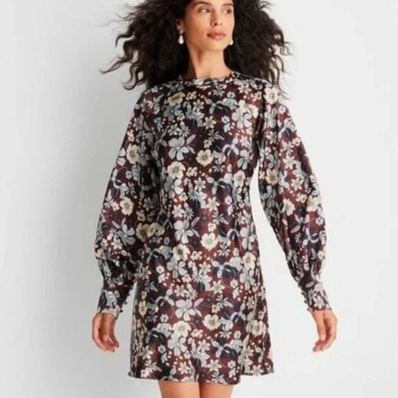 NWOT Future Collective NWT Silky Floral Shift Dress Open Back Romantic Feminine - Picture 1 of 11